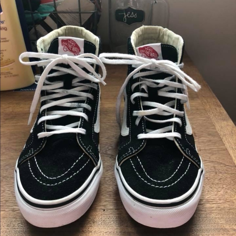 Women’s size 8 Vans